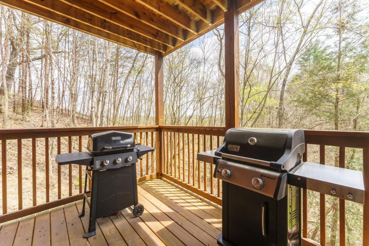Big Bear Woods Villa Pigeon Forge Exterior photo